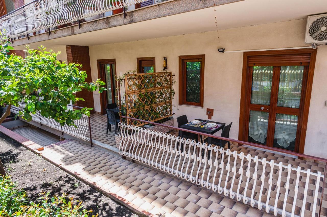 Lemon Tree Apartments By Wonderful Italy Giardini-Naxos Extérieur photo