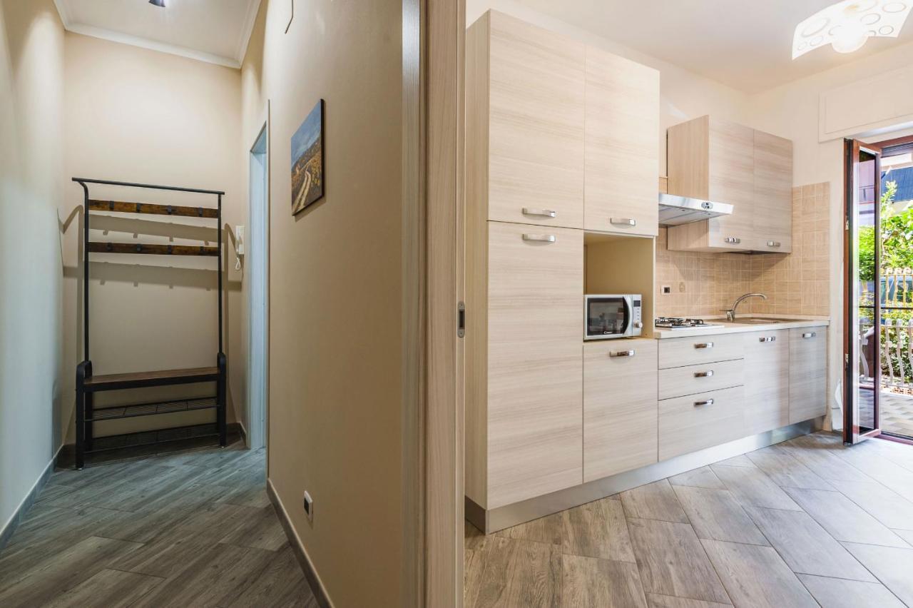 Lemon Tree Apartments By Wonderful Italy Giardini-Naxos Extérieur photo